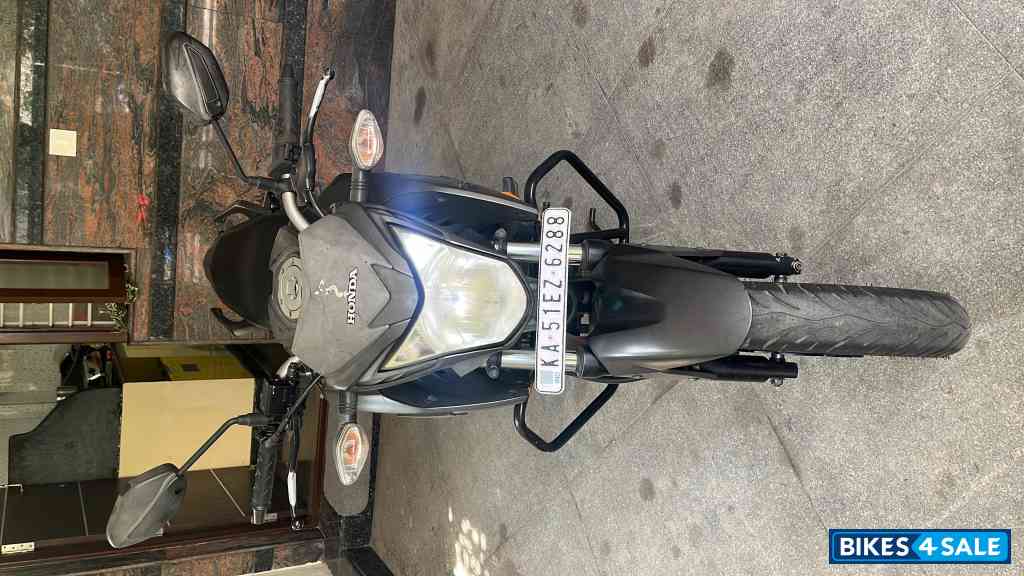 Honda CB Hornet 160R