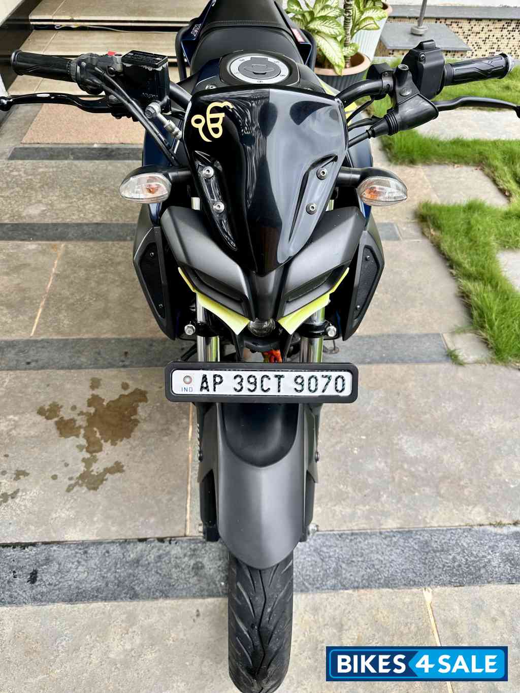 Blue Yamaha MT-15