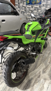Kawasaki Ninja 300 BS6 2023