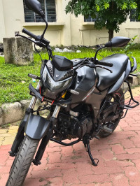 Stealth Black Hero Xtreme 160R