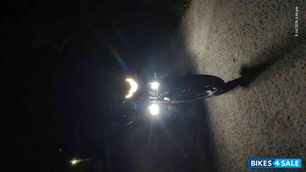 Stealth Black Hero Xtreme 160R Stealth Black Hero Xtreme 160R