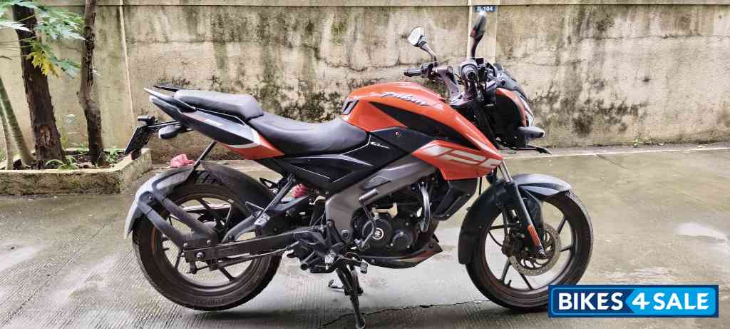 Fiery Orange Bajaj Pulsar NS125 BS6 Fiery Orange Bajaj Pulsar NS125 BS6
