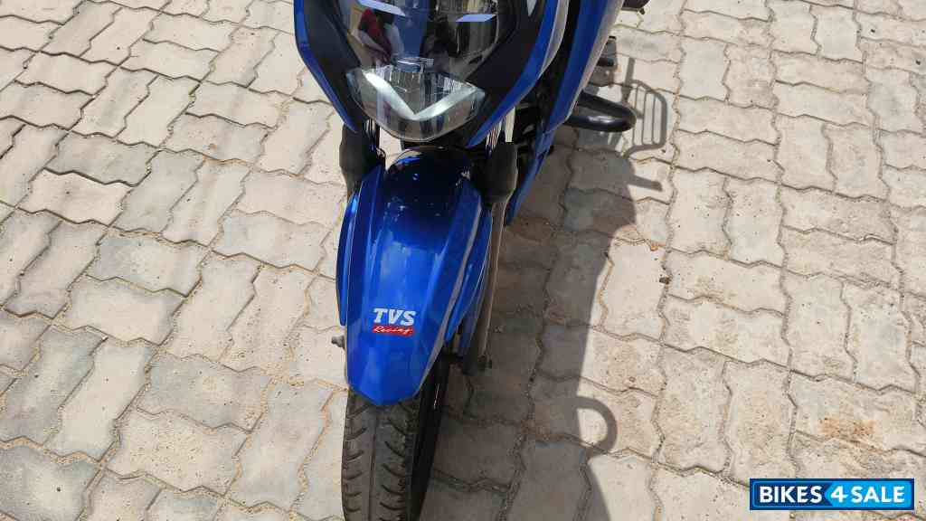 Matalic Blue TVS Apache RTR 160 4V