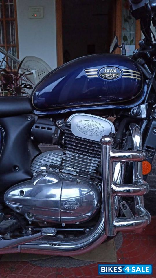 Jawa forty two BS6