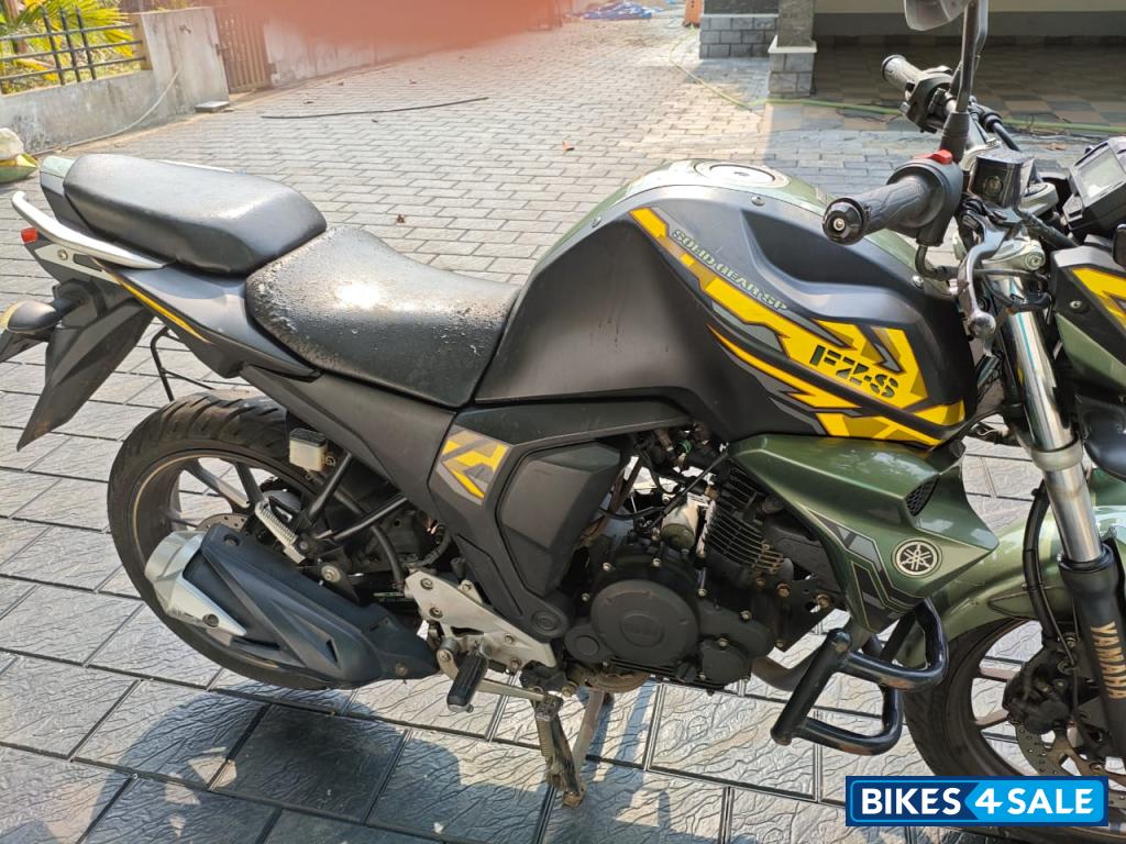 Yamaha FZ-S FI V2