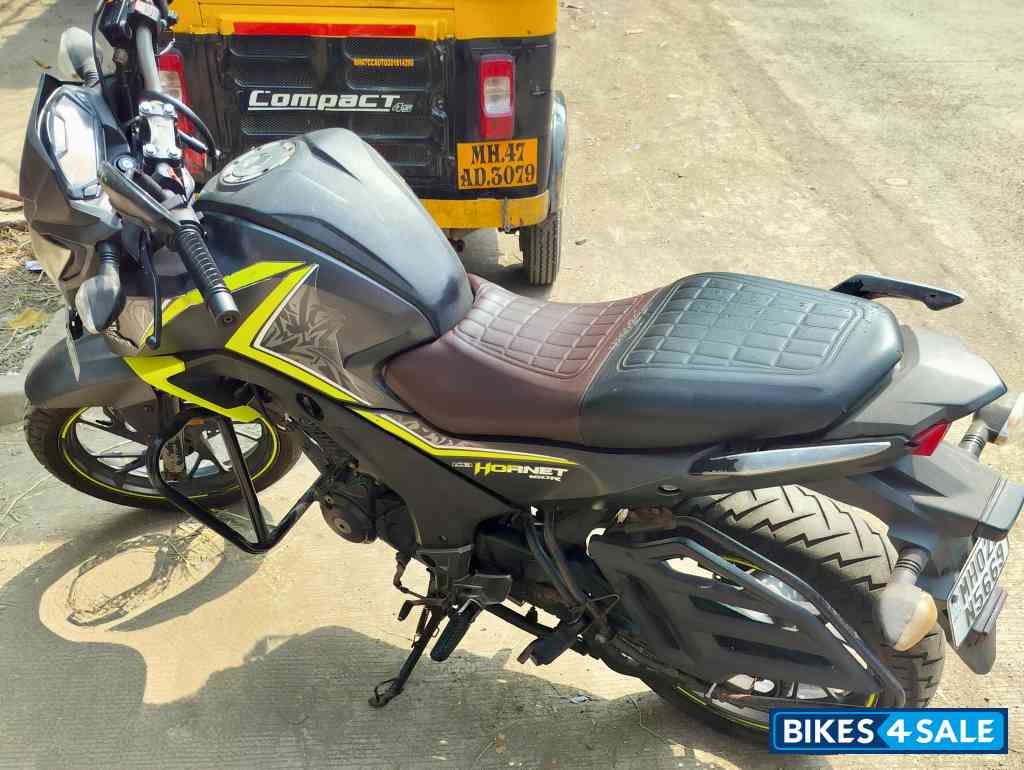 Honda CB Hornet 160R