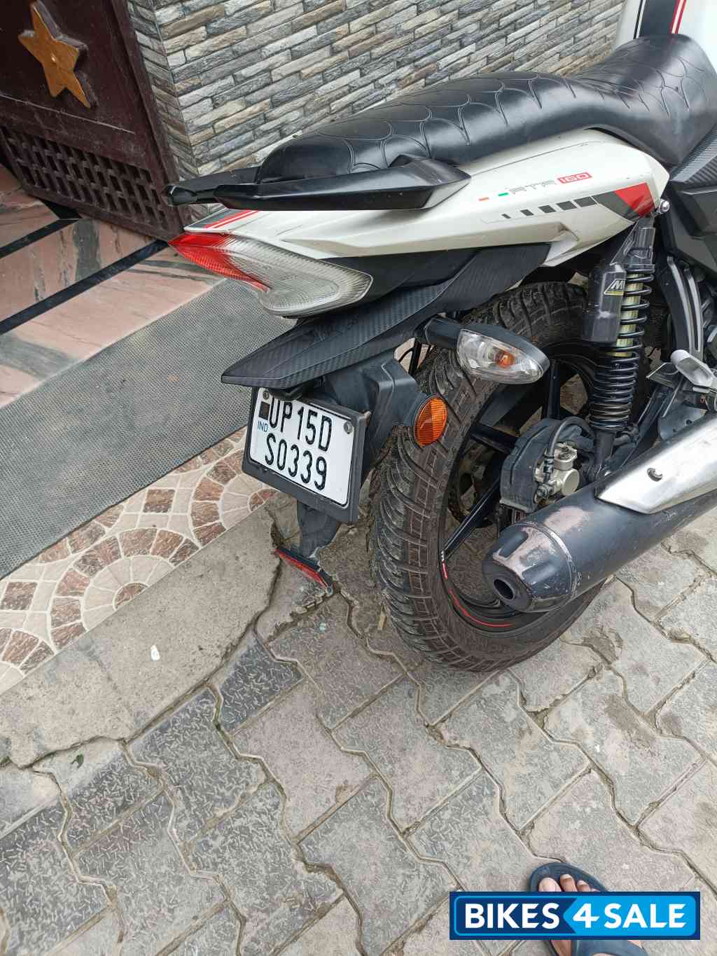 TVS Apache RTR 160 4V TVS Apache RTR 160 4V