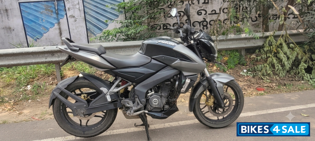 Bajaj Pulsar 200 NS Bajaj Pulsar 200 NS