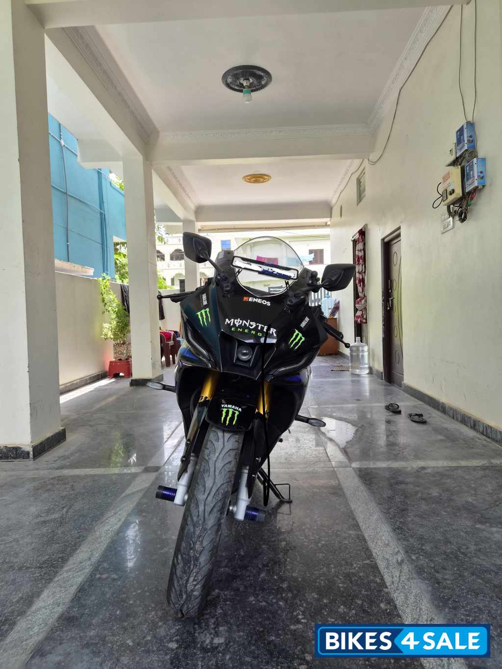 Yamaha R15M Monster Energy MotoGP Edition