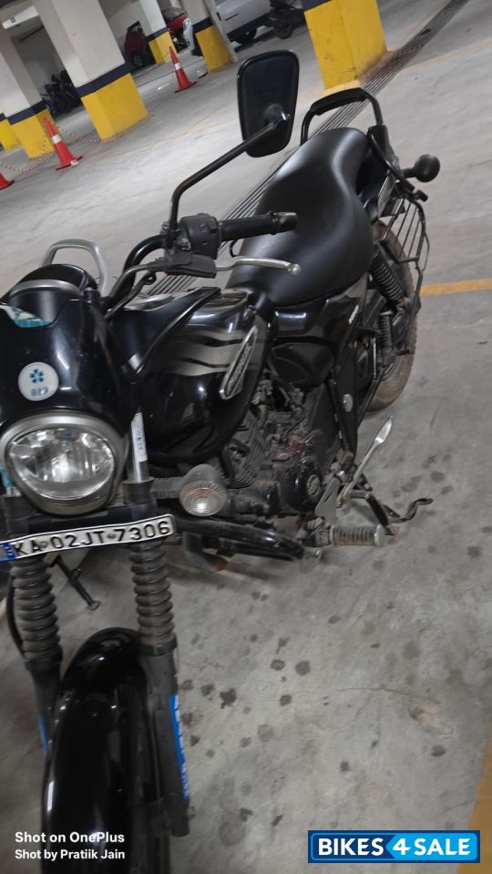 Bajaj Avenger Street 180