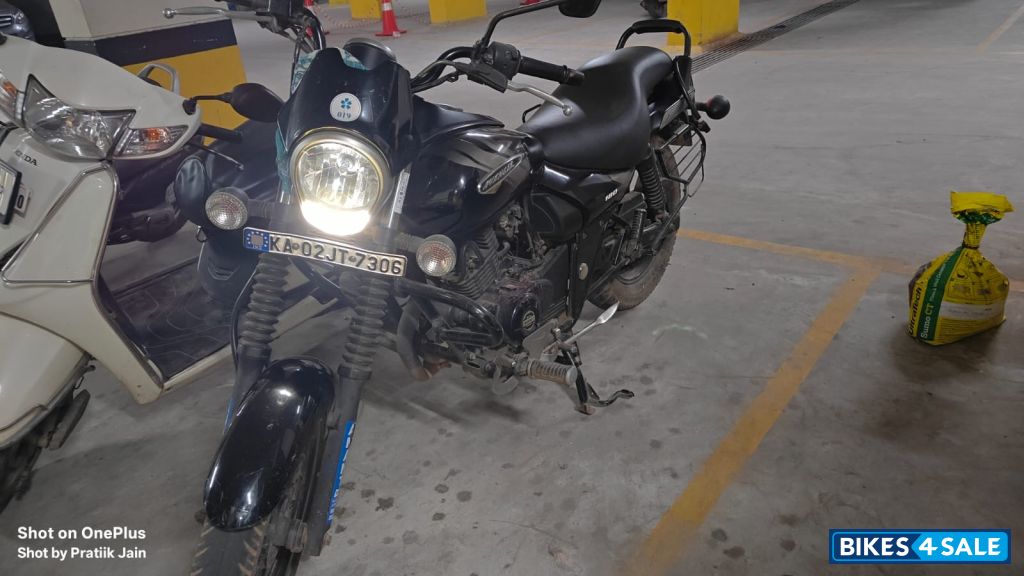 Bajaj Avenger Street 180