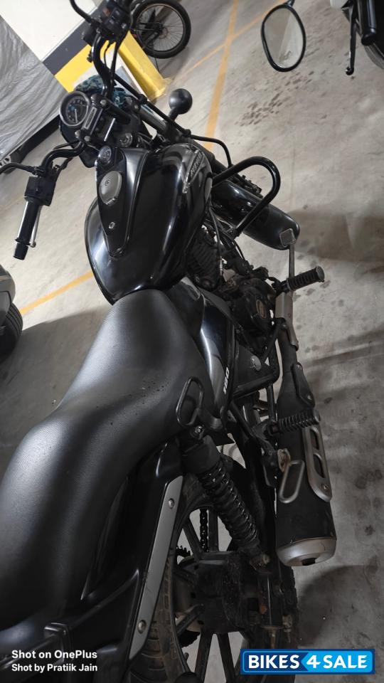 Bajaj Avenger Street 180
