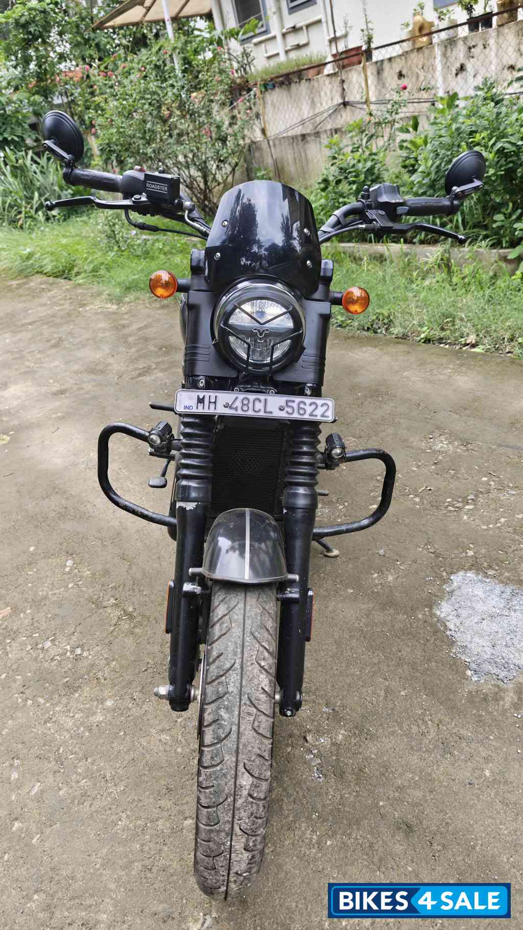 Yezdi Roadster Dark
