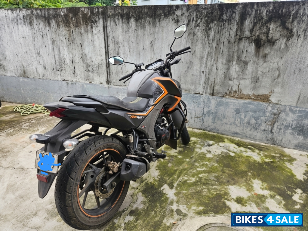 Honda CB Hornet 160R Honda CB Hornet 160R