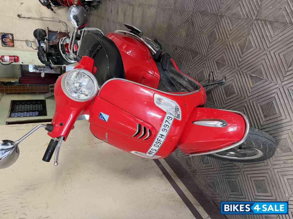 Vespa VXL 125