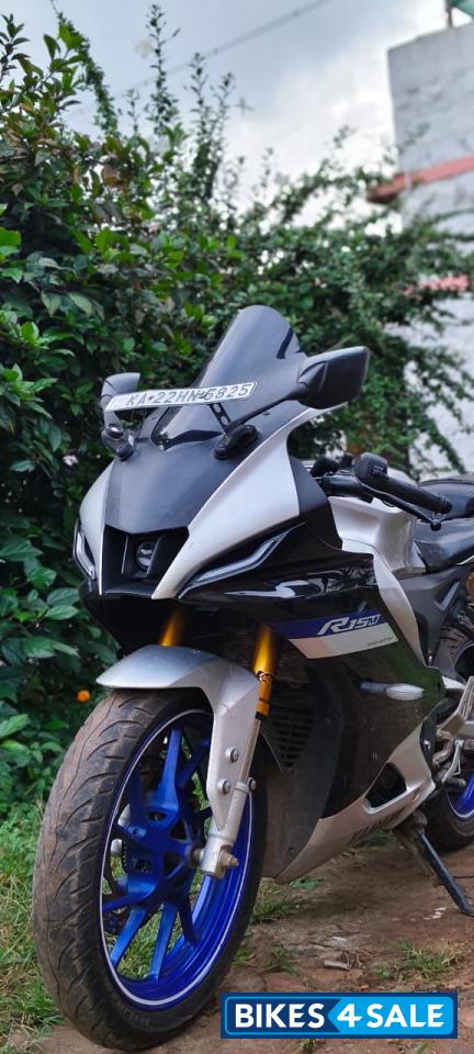 Metalic Grey Yamaha R15M