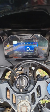 Metalic Grey Yamaha R15M