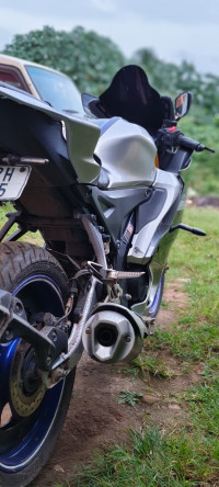 Metalic Grey Yamaha R15M