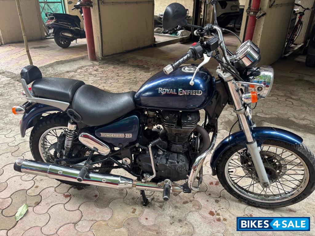 Blue Royal Enfield Thunderbird 350