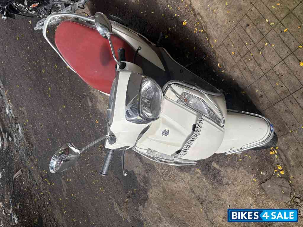 White Suzuki Access 125