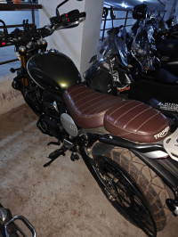 Triumph Scrambler 400 X