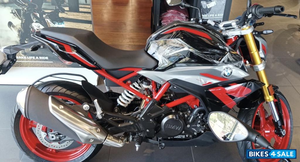 BMW G 310 R