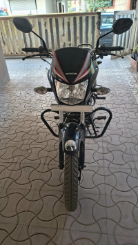 Black Honda Shine 125 Drum