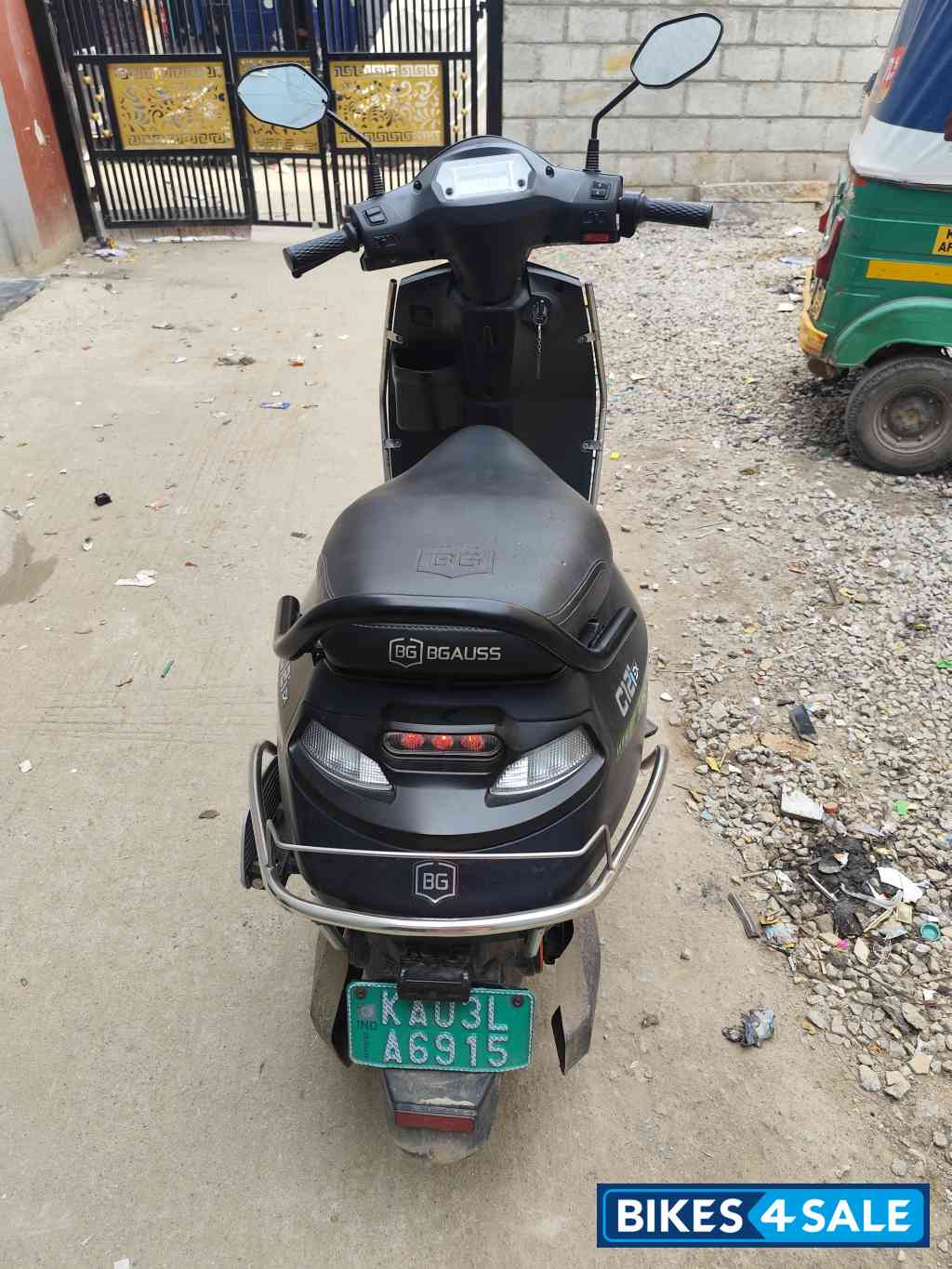 BGauss C12i EX BGauss C12i EX