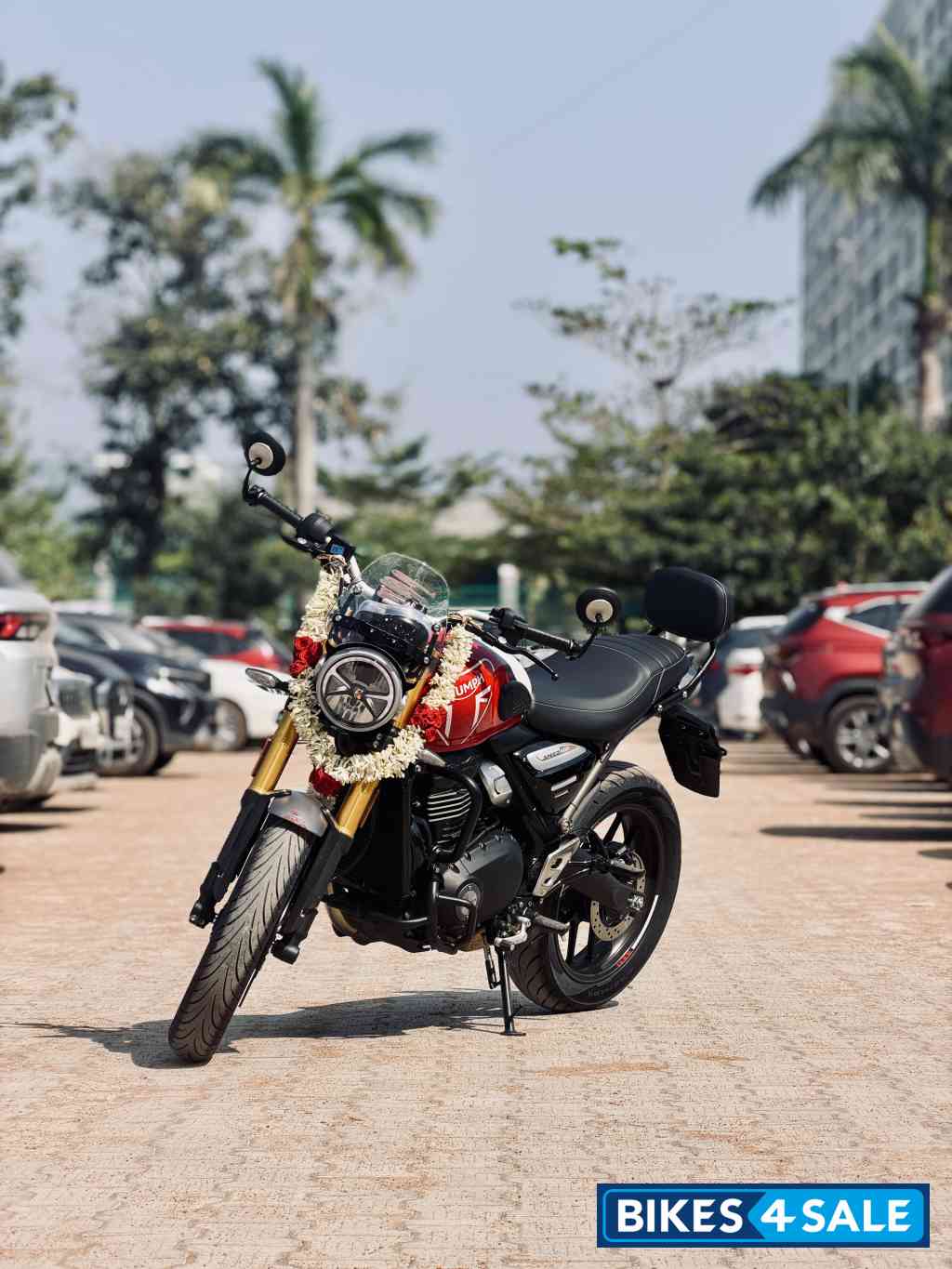 Red Triumph Speed 400 Red Triumph Speed 400