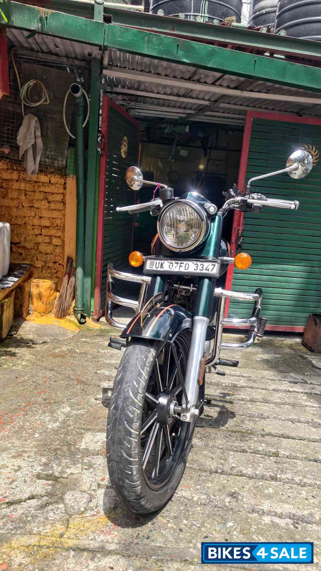 Dark Green Royal Enfield Classic 350 Dark Green Royal Enfield Classic 350