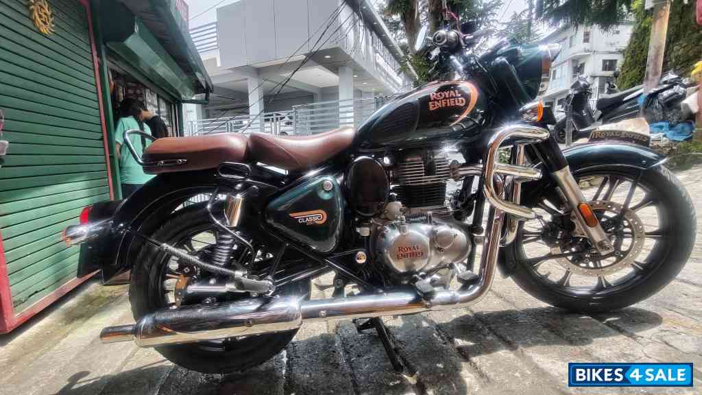Dark Green Royal Enfield Classic 350 Dark Green Royal Enfield Classic 350