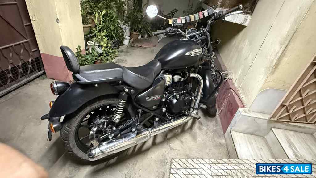 Royal Enfield Meteor 350 Stellar