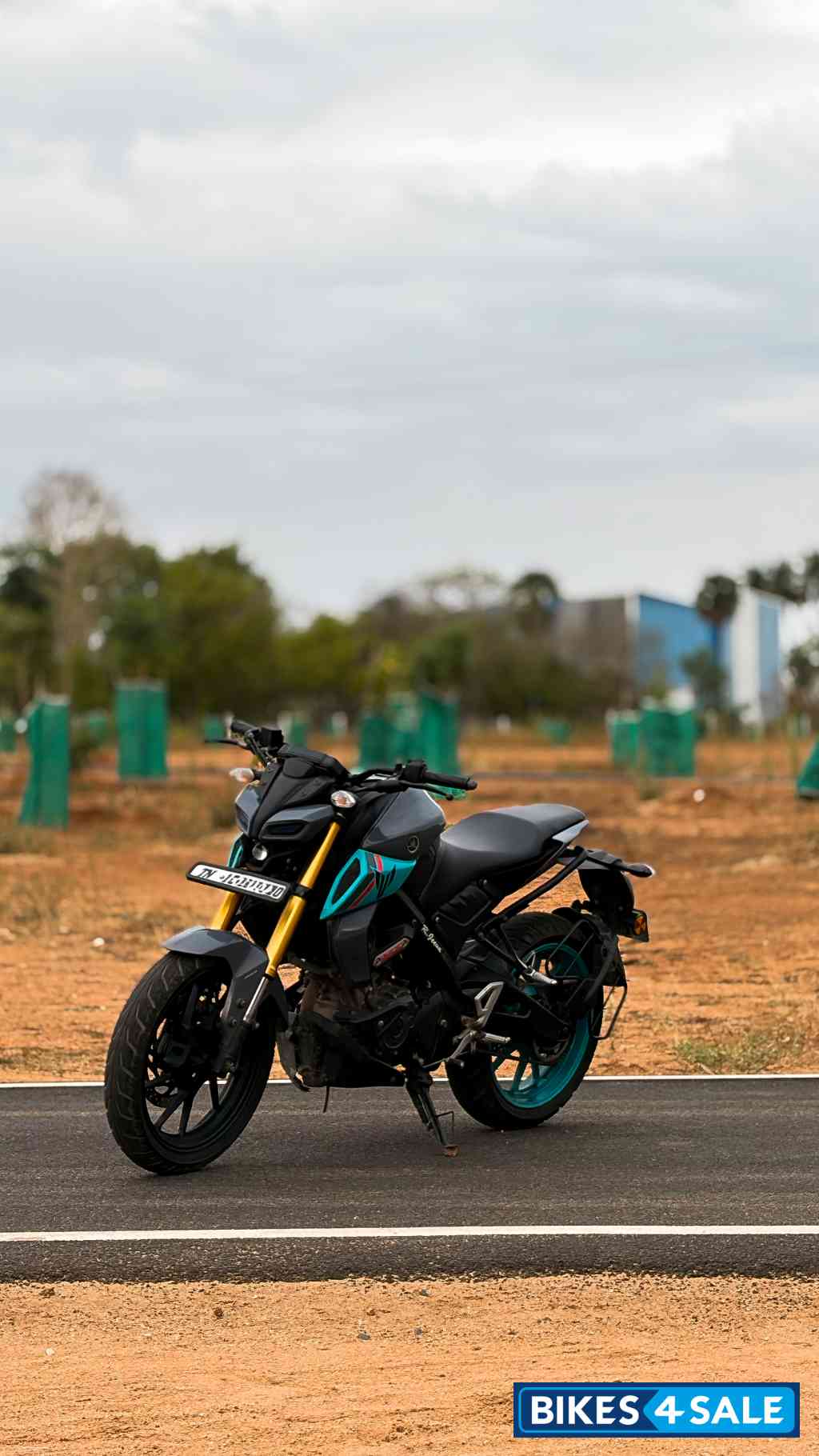 Cyan Blue Yamaha MT-15