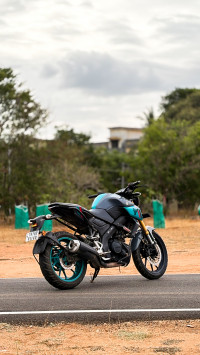 Cyan Blue Yamaha MT-15