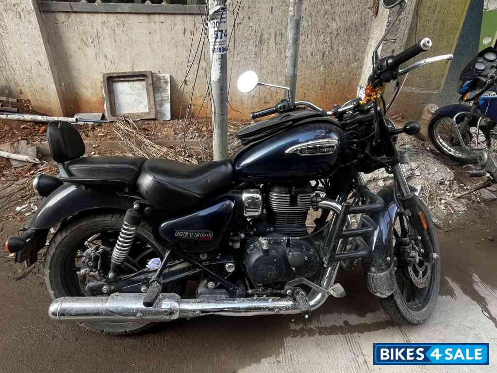 Royal Enfield Meteor 350 Stellar