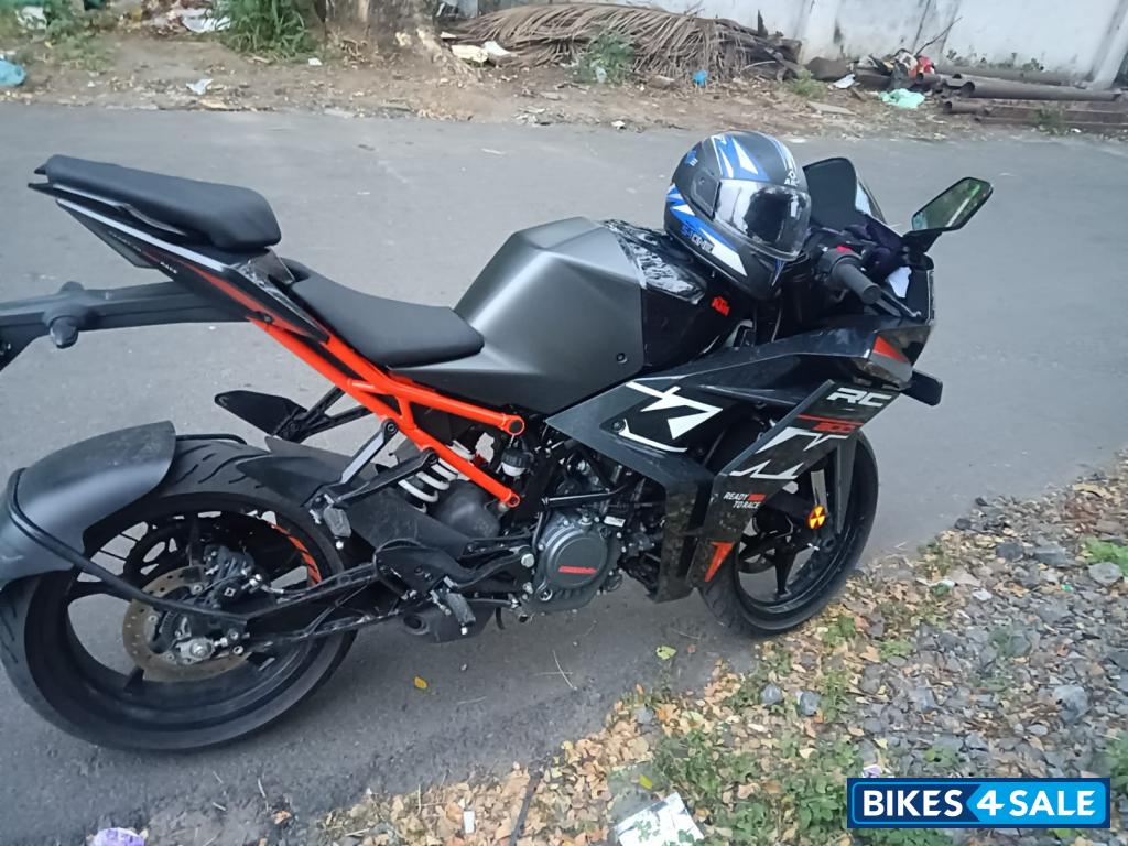 KTM RC 200 2024