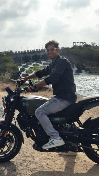 Royal Enfield Guerrilla 450