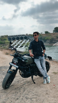 Royal Enfield Guerrilla 450