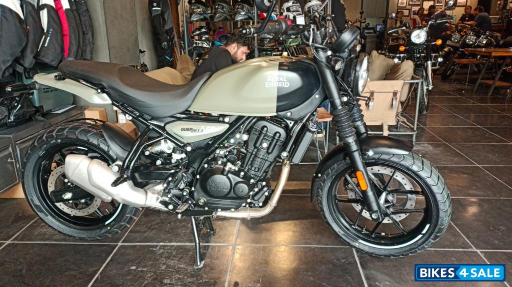 Royal Enfield Guerrilla 450