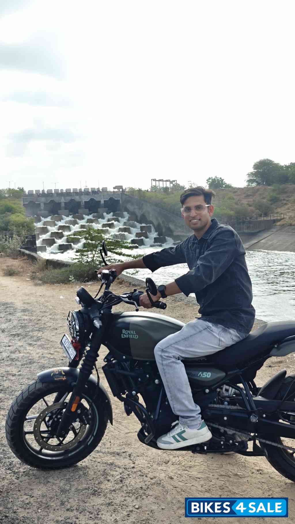 Royal Enfield Guerrilla 450