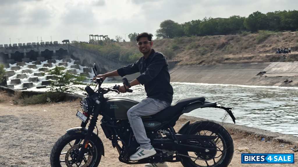 Royal Enfield Guerrilla 450