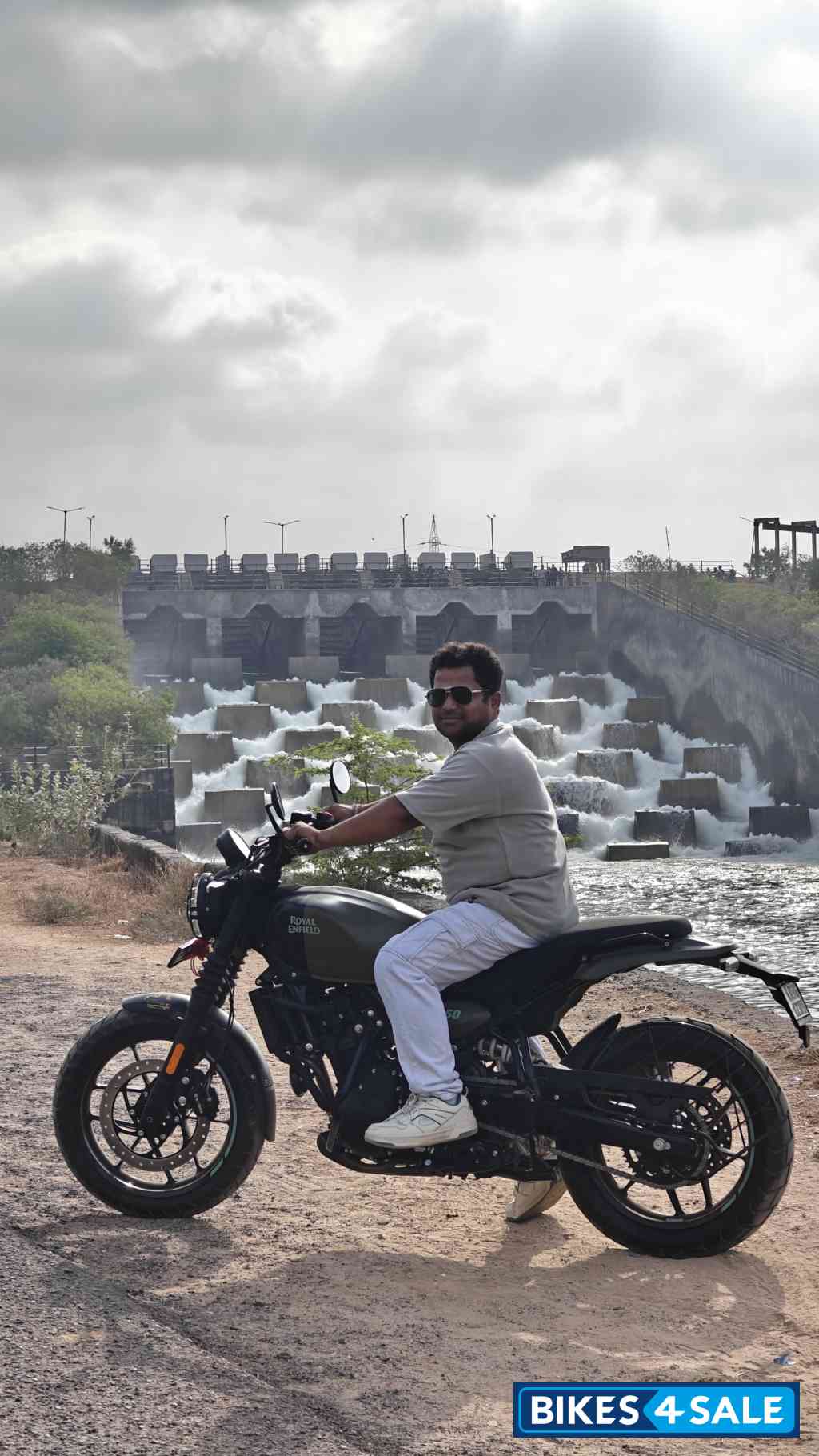 Royal Enfield Guerrilla 450