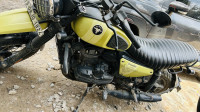 Outlaw Olive Yezdi Scrambler Single Tone