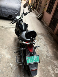 Black Revolt RV 400