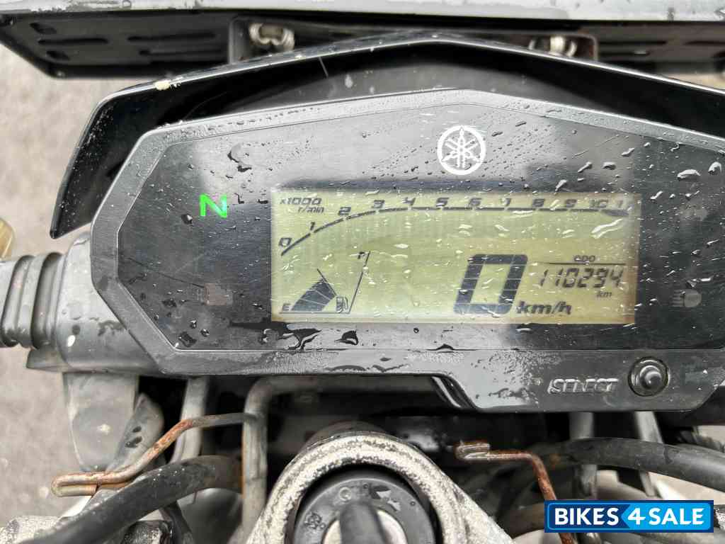 Yamaha FZ25
