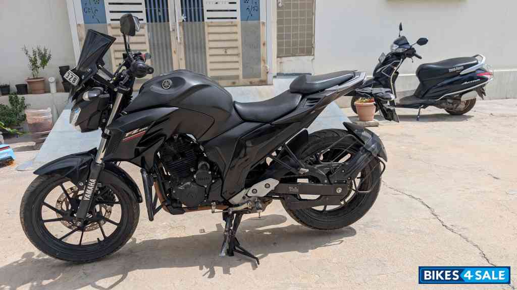 Yamaha FZS 25 BS6 Yamaha FZS 25 BS6