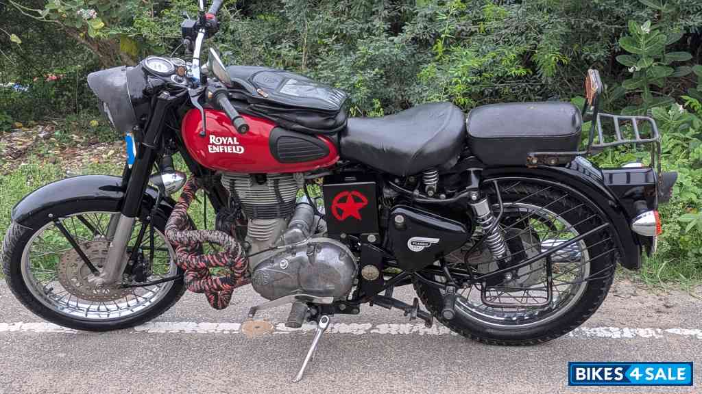 Royal Enfield Classic 350 Redditch Red