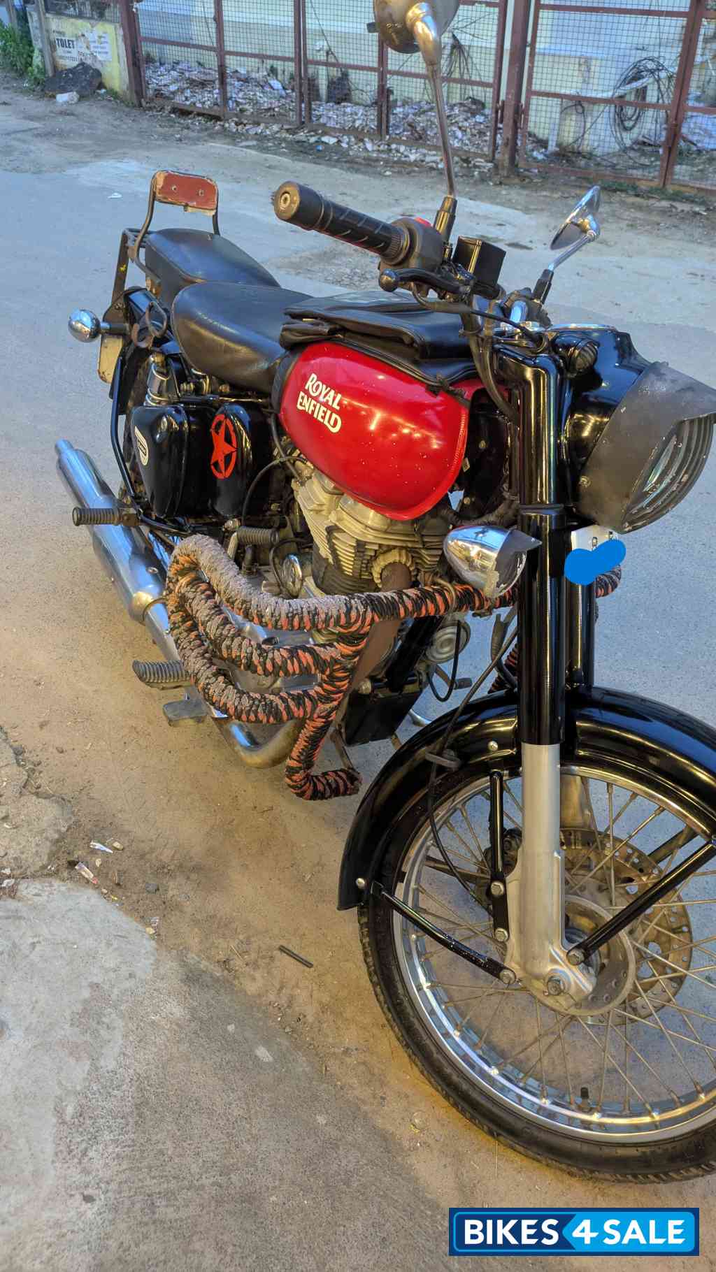 Royal Enfield Classic 350 Redditch Red
