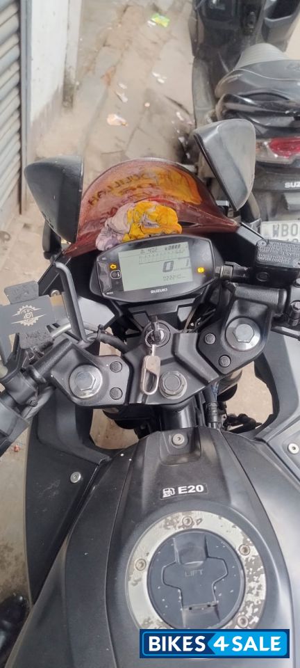 Suzuki Gixxer SF 250 Flex Fuel Suzuki Gixxer SF 250 Flex Fuel