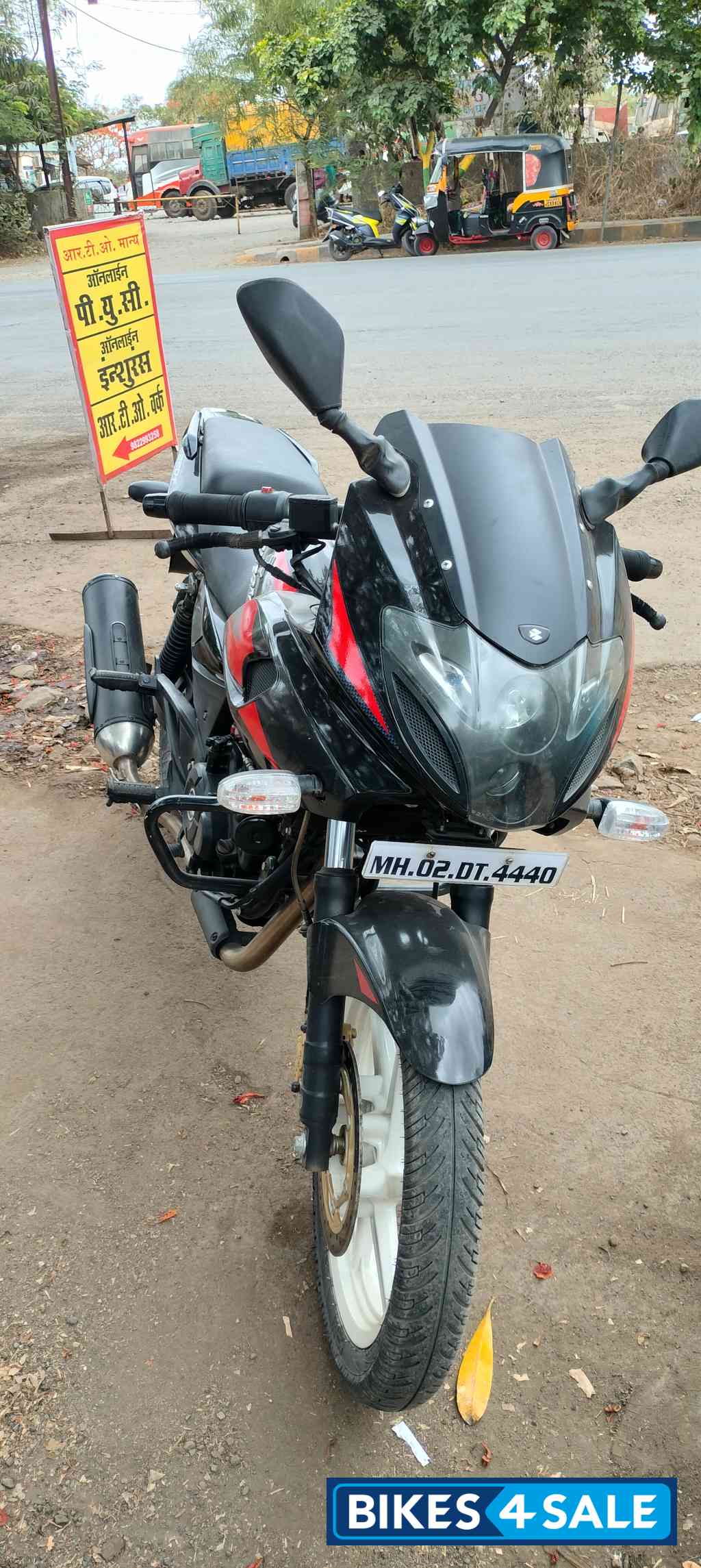 Black And Red Bajaj Pulsar 220F Black And Red Bajaj Pulsar 220F